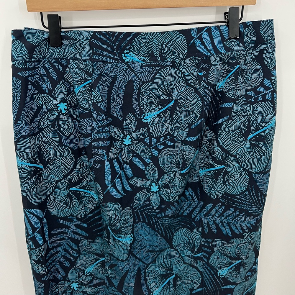 RipSkirt Hawaii blue hibiscus floral wrap skirt - Picture 6 of 10